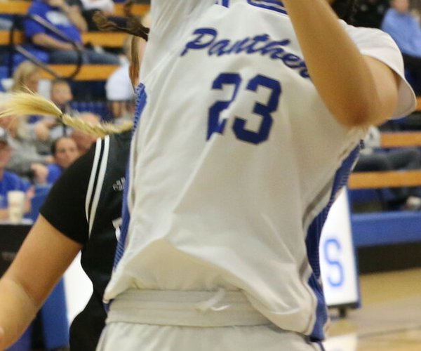 20260213-183714-9de-JAKAYLA DAVIS 3.JPG