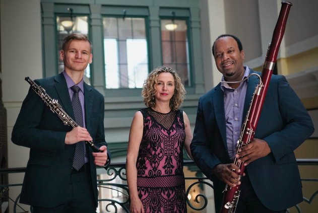 20210928-110725-804d8705-7cca-4d18-b8c9-3d61f4aae32a-ptt-0818-music_poulenc_trio.jpg