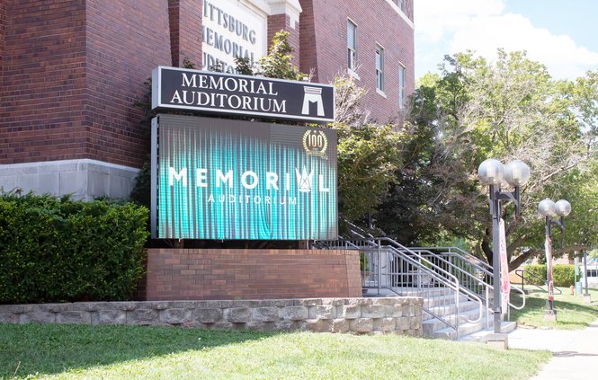 20250729-190211-c11-250730-Memorial Auditorium.jpg