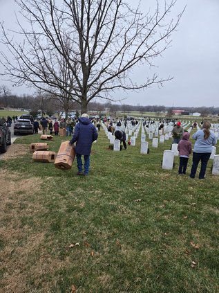 20251215-155236-76f-251216-wreaths1.jpg