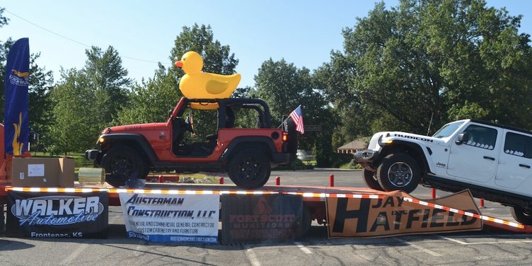 20230912-052329-230912-jeepsnducks4.png.jpg