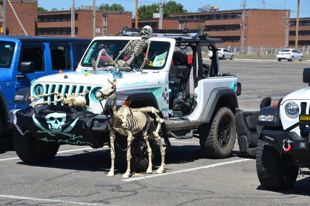 20240909-175551-227-240910-jeep1.JPG
