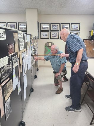 20220915-183243-220916-minershall1.jpg