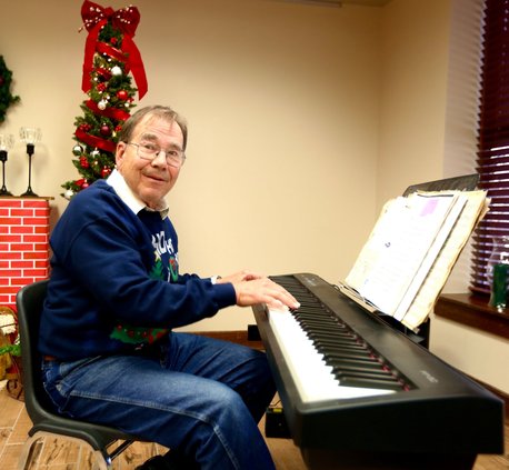 20231207-172739-231208-CupOfChristmas1.JPG