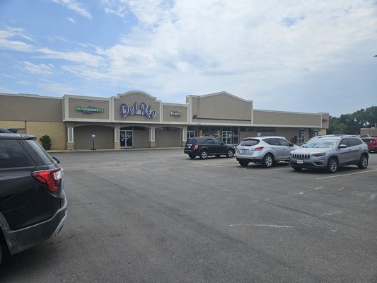 meadowbrook mall