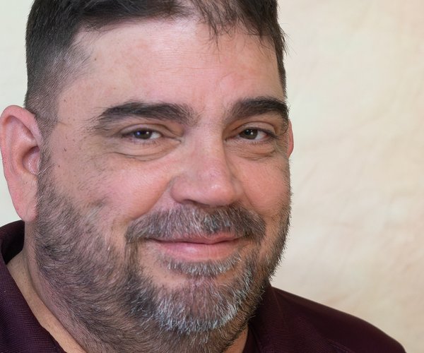 Dustin Strong Headshot