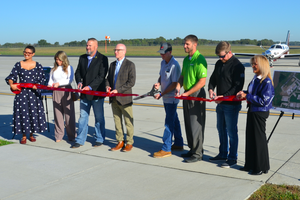 261023-airport ribbon cutting
