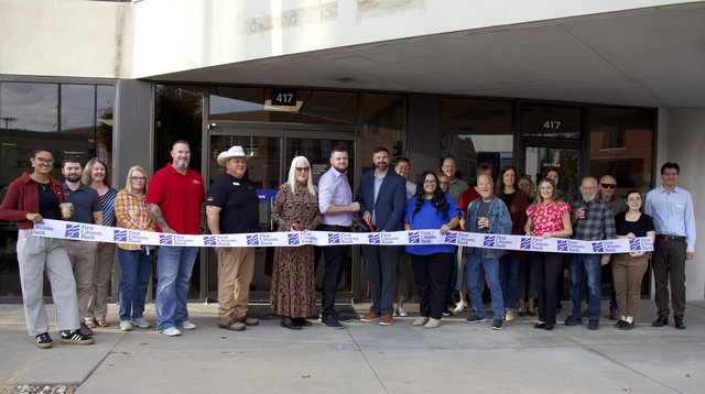 First Citizens Bank settles in